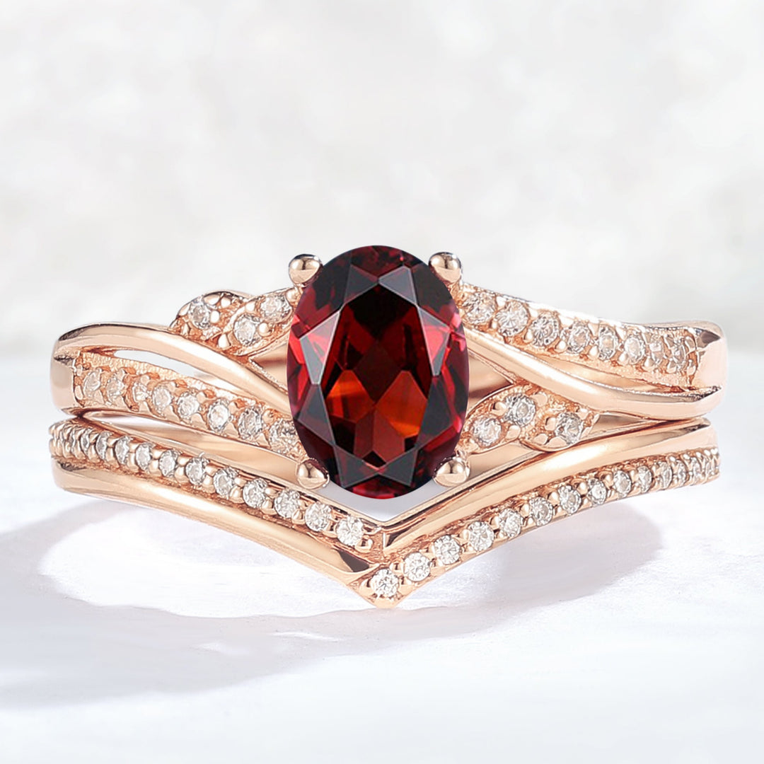 Vampire Legend Oval Shaped Garnet Vine Gemstone Ring Set 2pcs