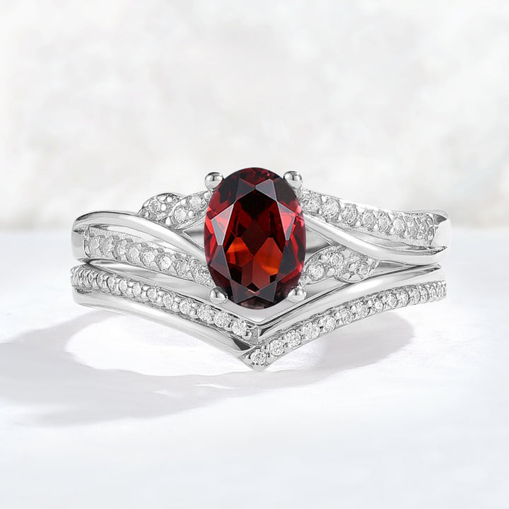 Vampire Legend Oval Shaped Garnet Vine Gemstone Ring Set 2pcs
