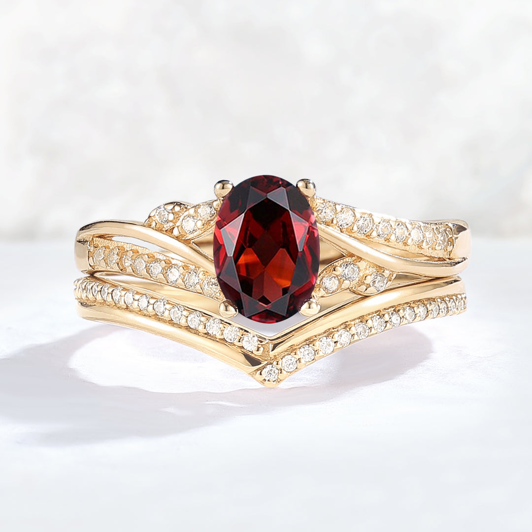 Vampire Legend Oval Shaped Garnet Vine Gemstone Ring Set 2pcs