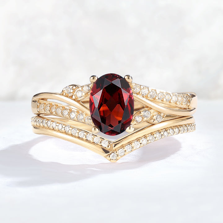 Vampire Legend Oval Shaped Garnet Vine Gemstone Ring Set 2pcs