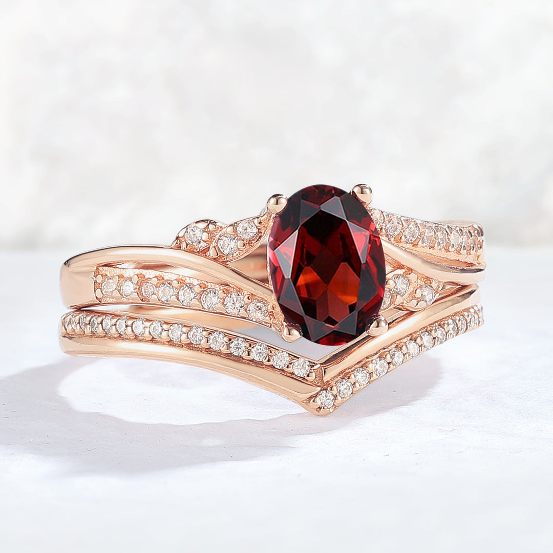 Vampire Legend Oval Shaped Garnet Vine Gemstone Ring Set 2pcs