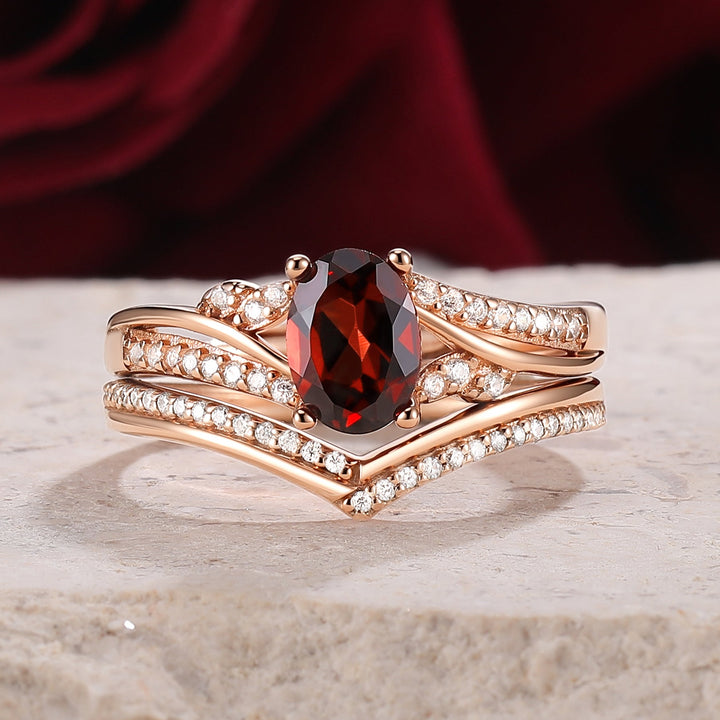 Vampire Legend Oval Shaped Garnet Vine Gemstone Ring Set 2pcs