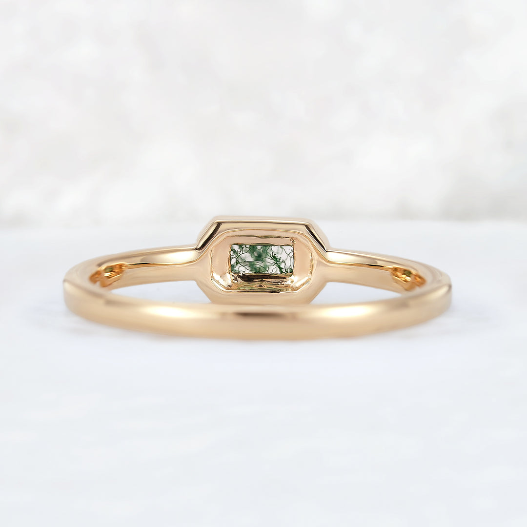 Vintage Baguette Cut Moss Agate Mobius Yellow Gold Wedding Band-3