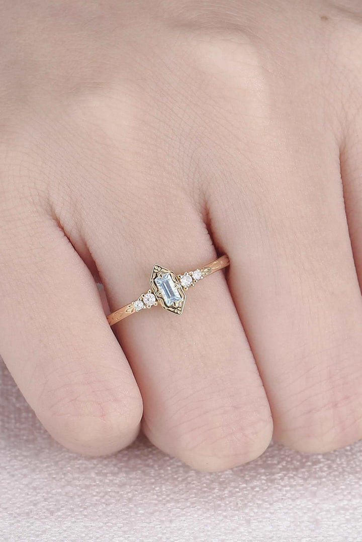 Vintige Baguette Cut Aquamarine Straight Wedding Ring