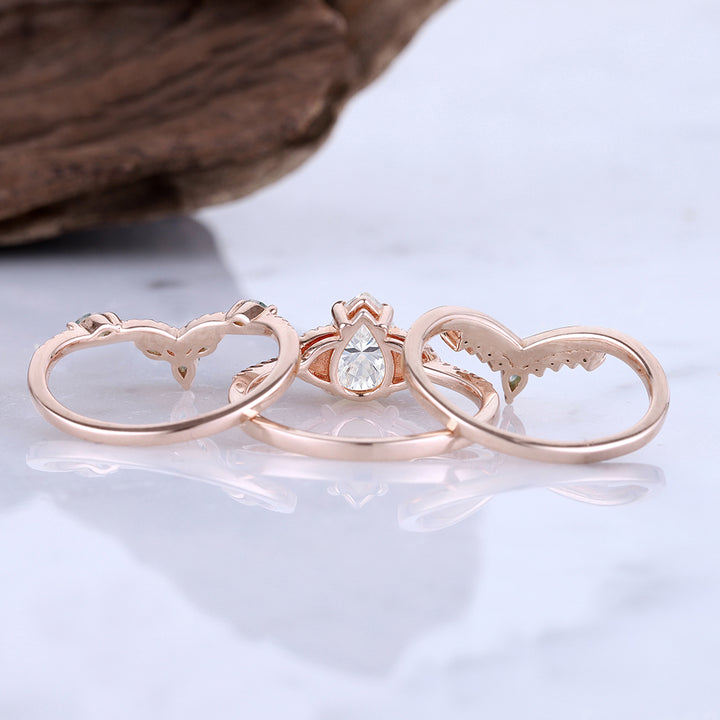 Unique Pear Shaped Moissanite Half Enternity Engagement Ring Set 3pcs