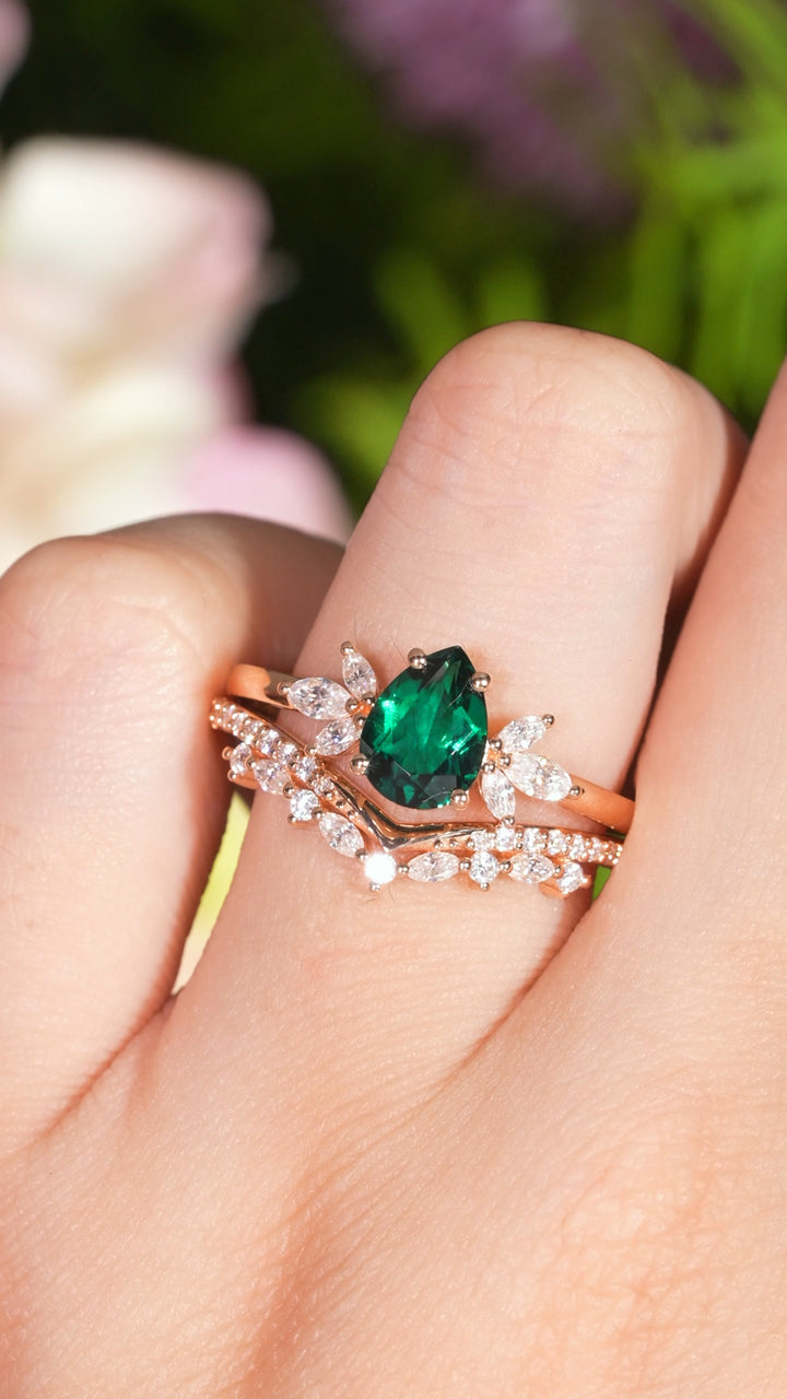 Nature Inspired Pear Cut Emerald with Petal Side Gemstone Ring